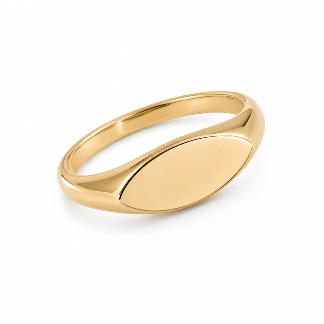 Saﬀron Signet Ring